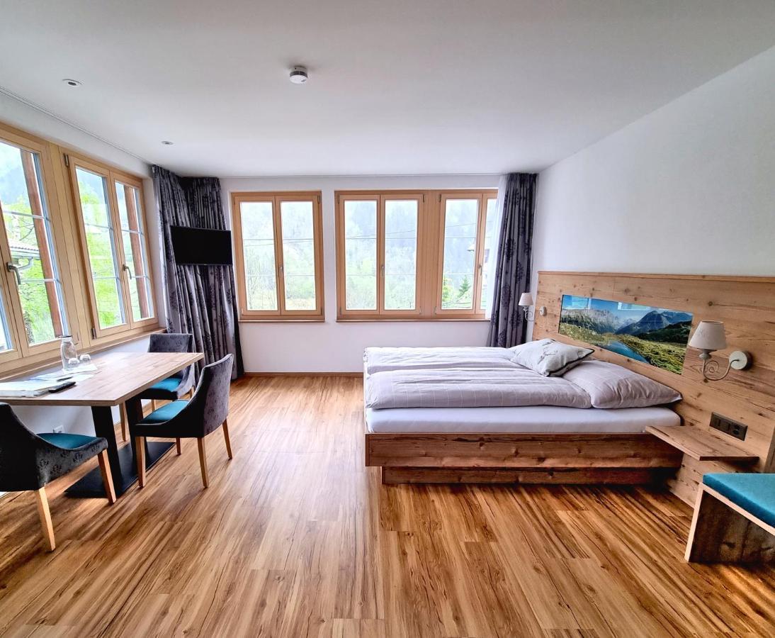 Triftblick Bed and Breakfast Gadmen Eksteriør billede